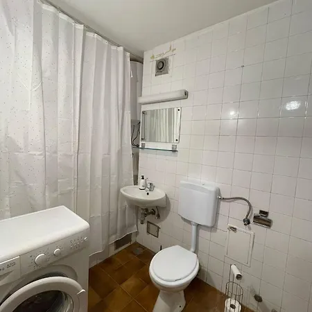 Mandic - Self Check-in - Free Parking - Free Wifi - Fully Air-conditioned 스플리트