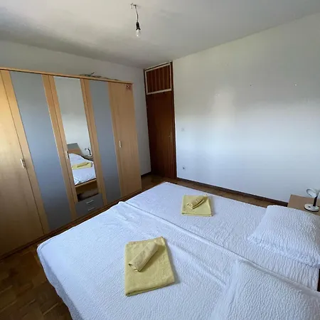 Apartman Mandic - Self Check-in - Free Parking - Free Wifi - Fully Air-conditioned *