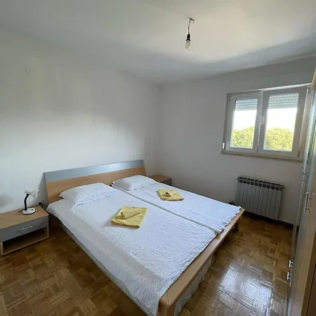 Mandic - Self Check-in - Free Parking - Free Wifi - Fully Air-conditioned *