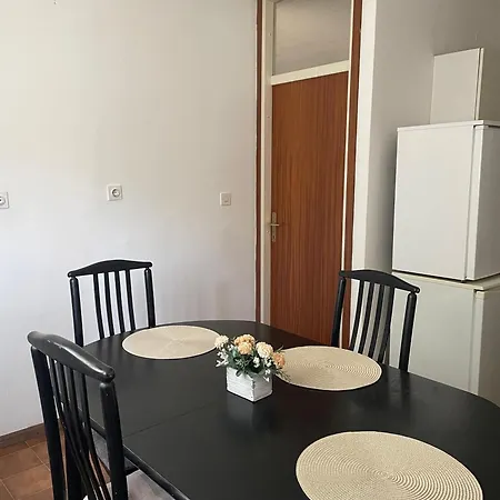 Apartman Mandic - Self Check-in - Free Parking - Free Wifi - Fully Air-conditioned